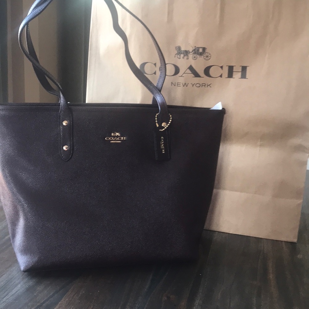 Coach Crossgrain City Zip Tote